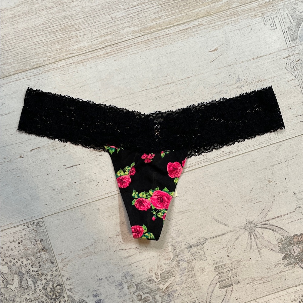 Pink Victoria's Secret Black Floral Lace Extra Low Rise Thong Panties Medium
